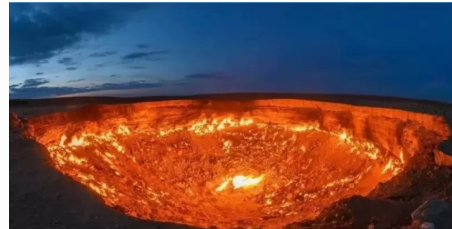 तुर्कमेनिस्तान ‘नरकको द्वार’ मा दन्किरहेको आगो निभाउन चाहन्छ